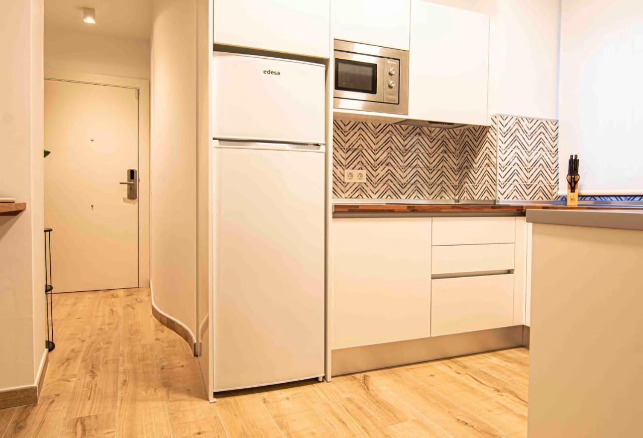 Apartamentos Leonor Малага Экстерьер фото