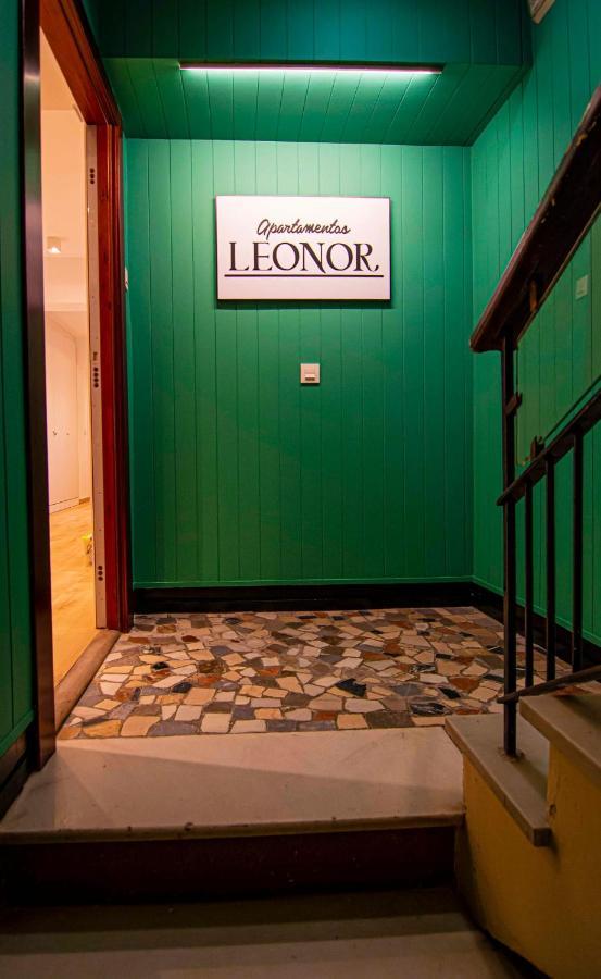 Apartamentos Leonor Малага Экстерьер фото